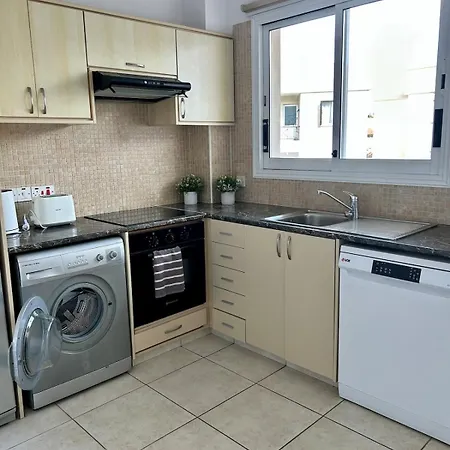 Emerald Sea View 公寓 *