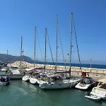Emerald Sea View Apartment *